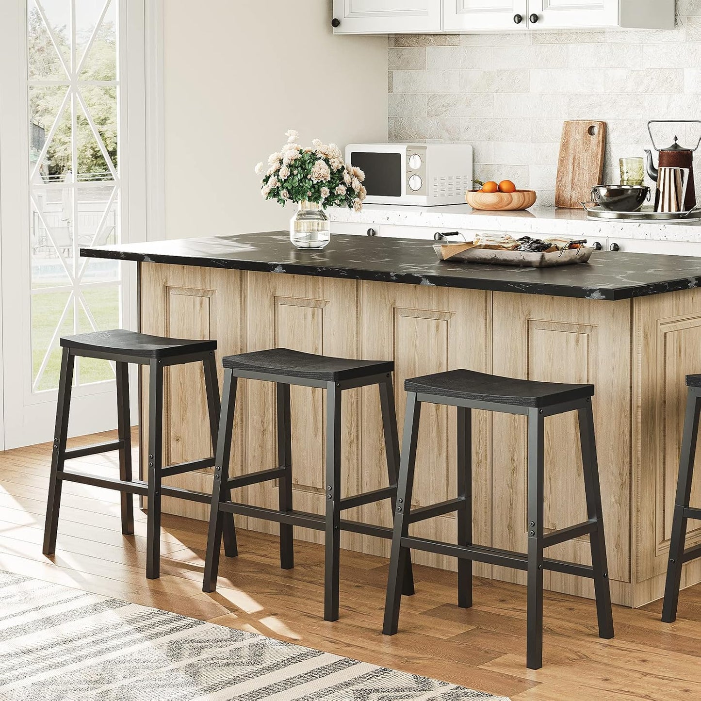 HOOBRO Bar Stools, Set of 2 Bar Chairs, 23.6 Inch Saddle Stools, Kitchen Counter Stools with Footrests, Industrial for Dining Room, Kitchen, Counter, Black BB02MD01