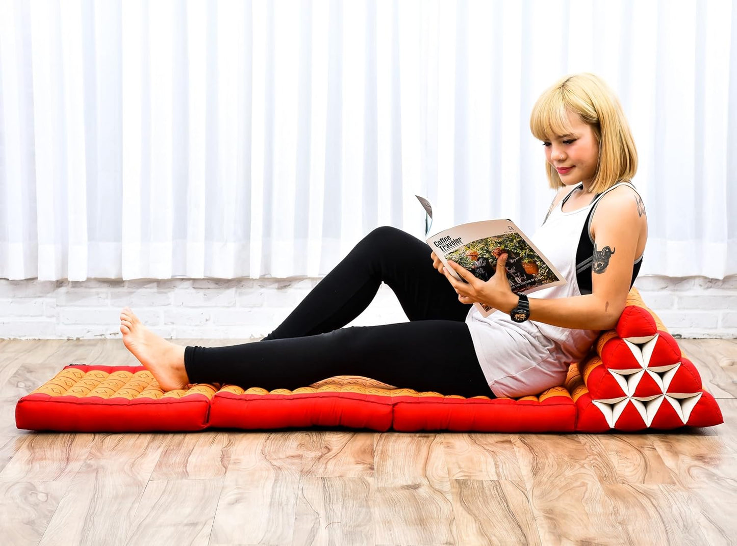 Leewadee 3-Fold Mat with Triangle Cushion – Comfortable TV Pillow, Foldable Mattress with Cushion Made of Eco-Friendly Kapok, 67 x 21 inches, Orange red