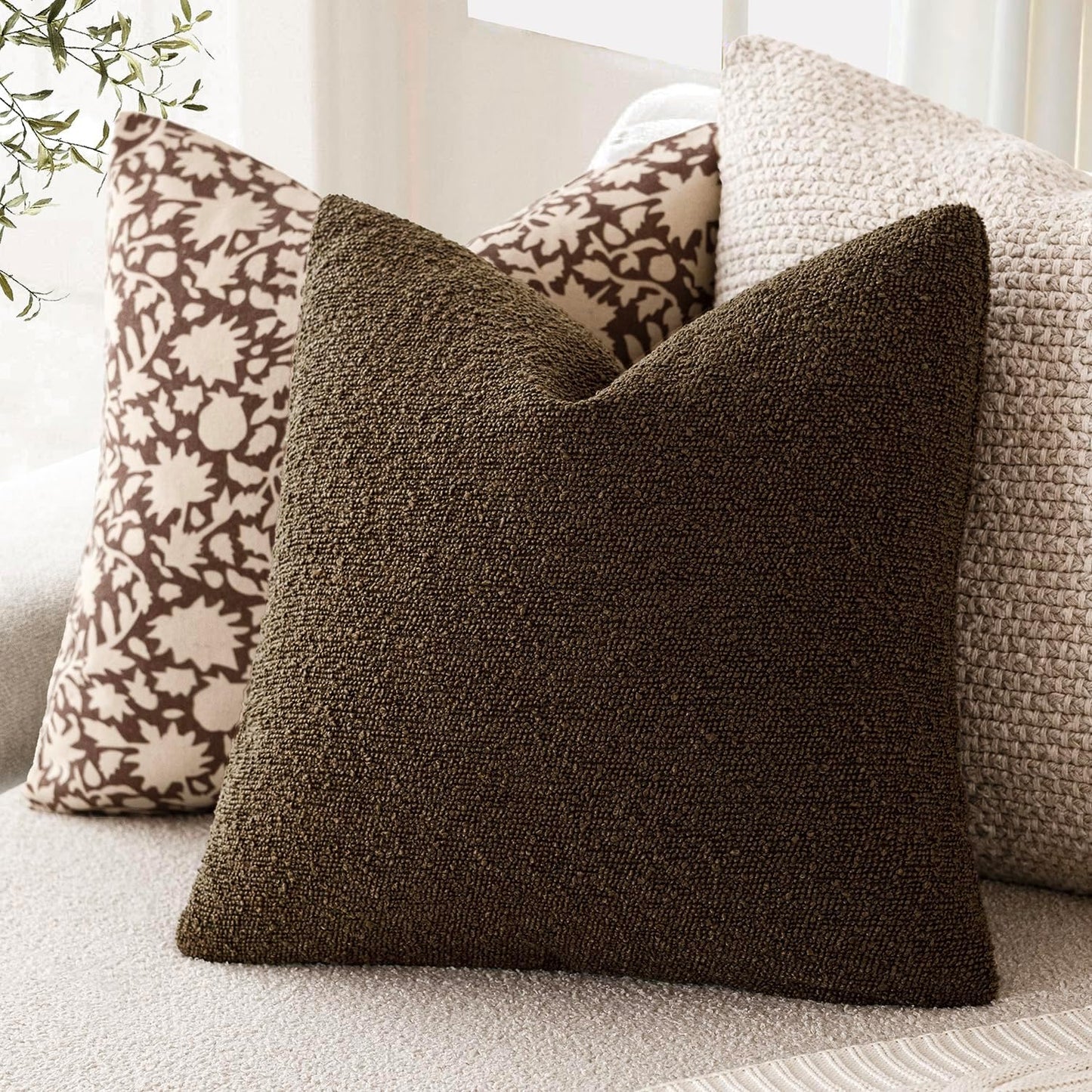 Foindtower Set of 2, Decorative Textured Boucle Throw Pillow Covers Accent Solid Pillow Cases Neutral Soft Couch Cushion Case for Chair Sofa Bedroom Living Room Home Decor 24x24Inch Chocolate