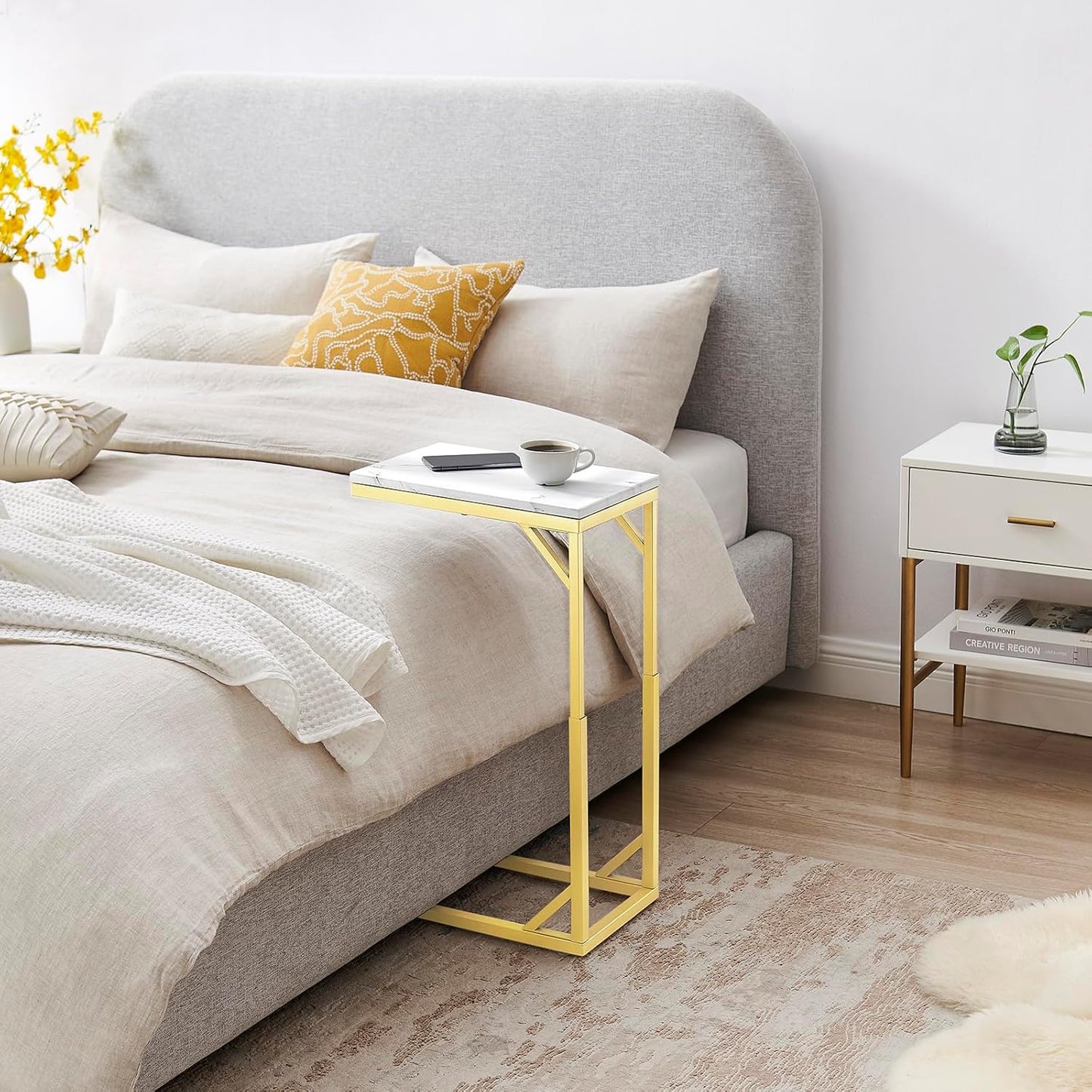 C-Shaped End Table, Small Sofa Table with Metal Frame, Adjustable Height Side Table for Couch, Living Room, Bedroom, Bedside (Gold, Large)
