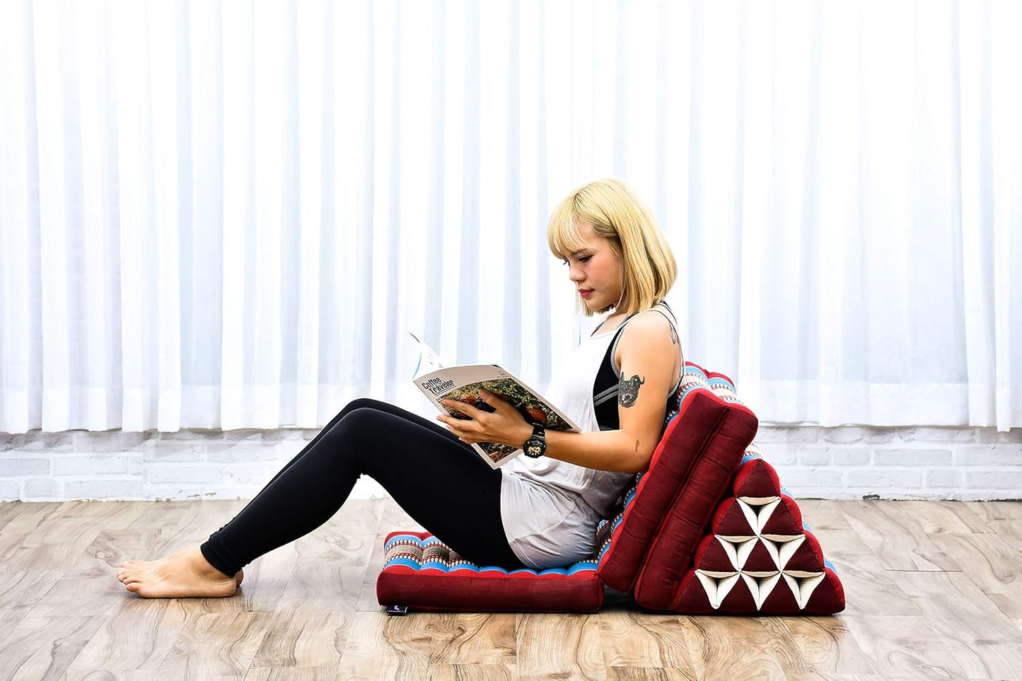 Leewadee - Comfortable Japanese Floor Mattress Used As Thai Floor Bed with Triangle Cushion, Futon Mattress Or Thai Massage Mat, 67 x 21 inches, Blue Red
