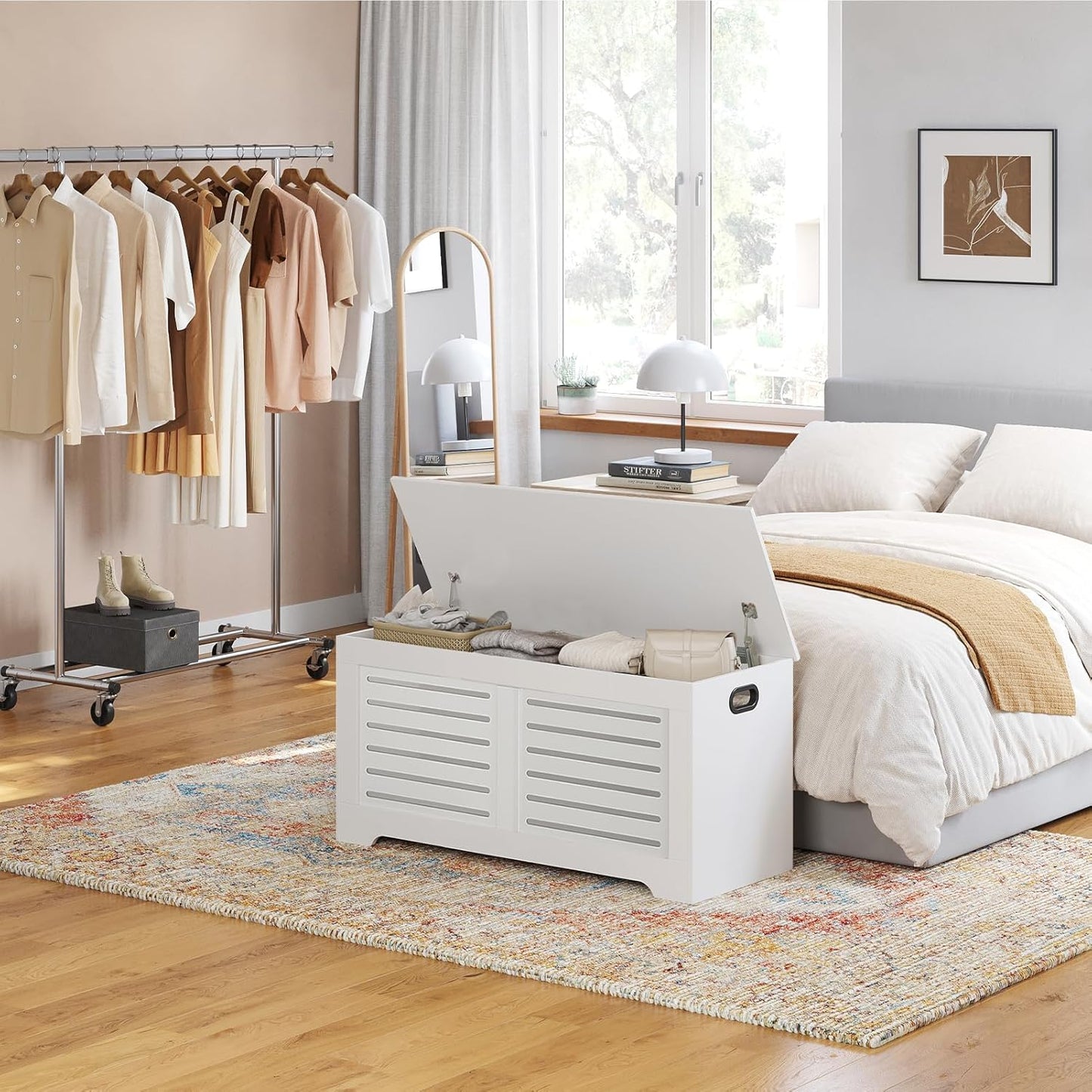 DINZI LVJ Storage Chest, 43.3” Wooden Toy Box with 2 Safety Hinges, Retro Entryway Shoe Storage Bench with Flip-Top, Sturdy Large Storage Trunk for Living Room, Bedroom, Easy Assembly, White