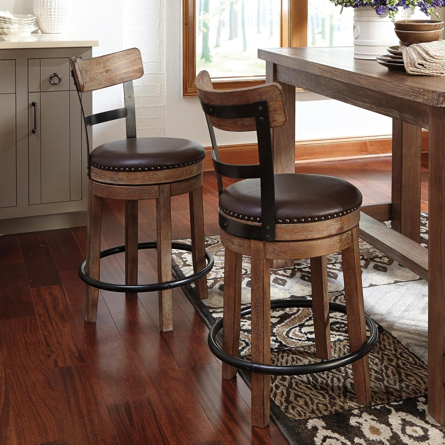 Signature Design by Ashley Pinnadel 24.25" Modern Farmhouse Swivel Counter Height Barstool, Light Brown