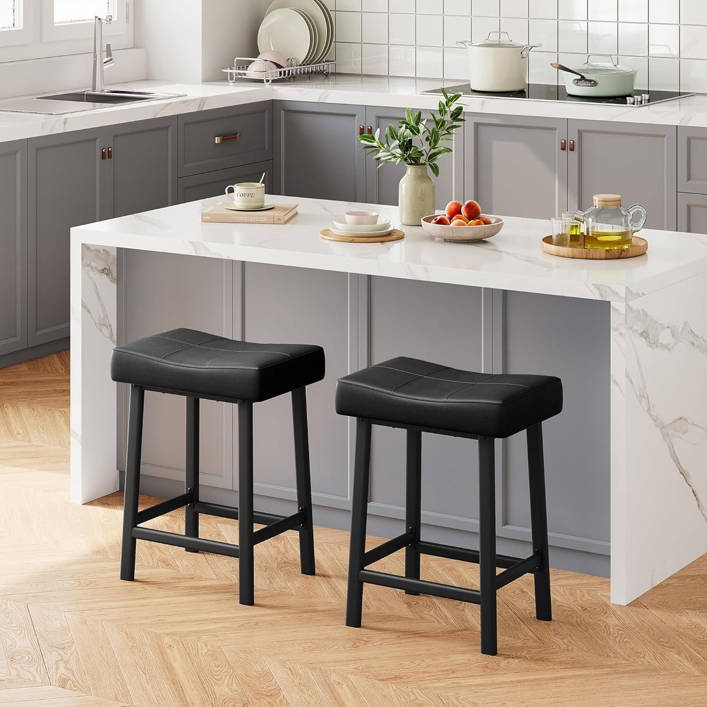 GarveeHome Counter Height Bar Stools Set of 2, 24 Inch Barstools for Kitchen Island Counter, Upholstered Padded Saddle Chairs with Curved Cushion, Easy Assembly, Black