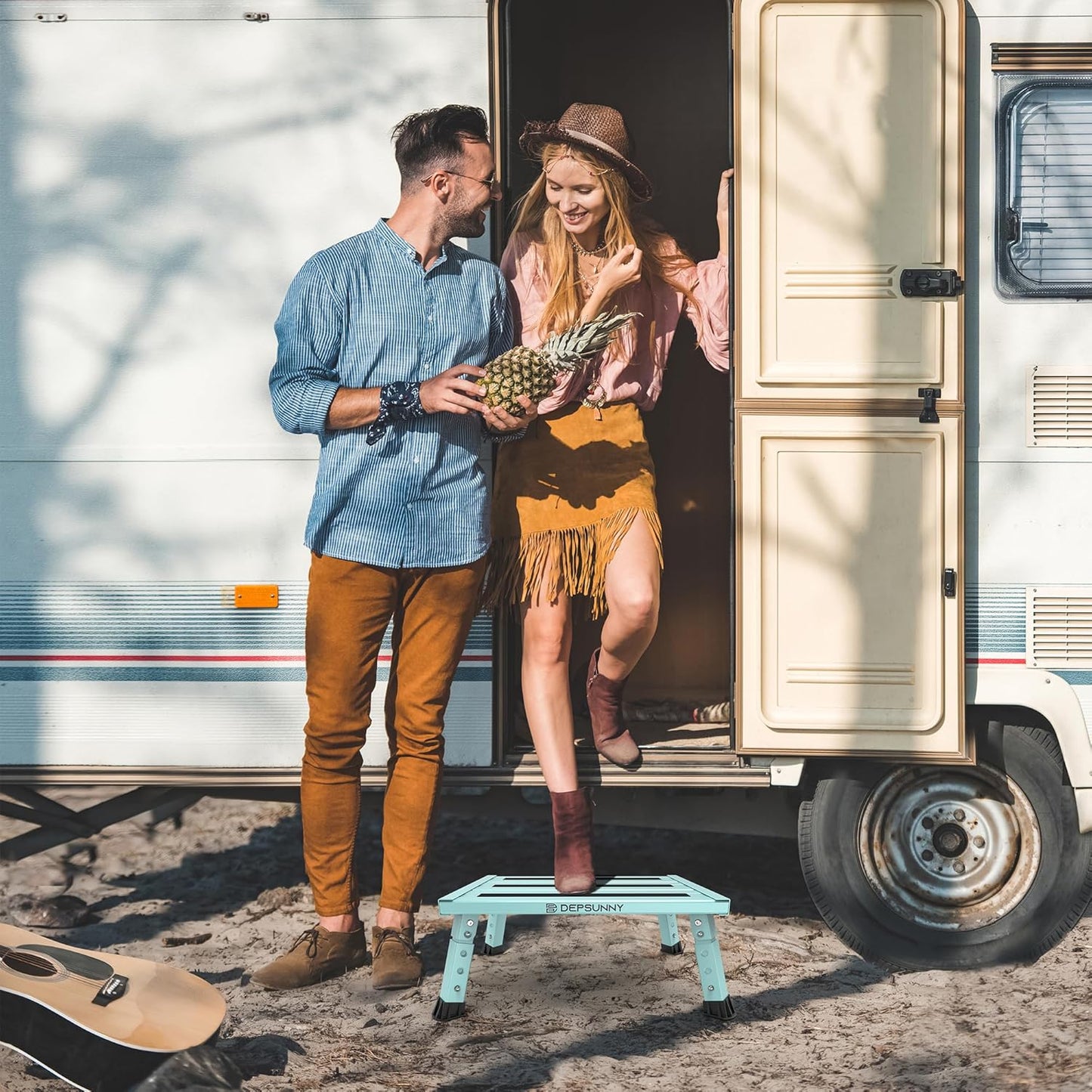 Adjustable Height Aluminum RV Step, Stable Foldable Platform Step Stool, Supports Up to 1,000 lb, Non-Slip Rubber Feet and Platform Mat, Easy to Carry (Green)