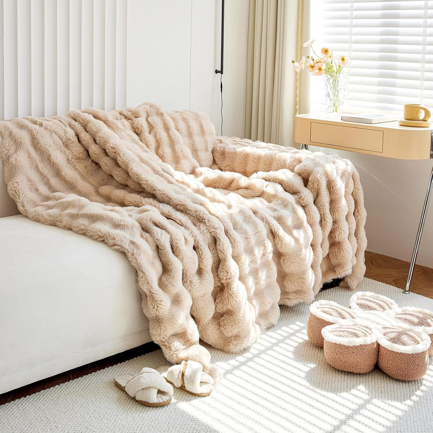 Soft Warm Faux Fur Sofa Cover Thick Shaggy Fuzzy Sectional Couch Cover Plush Furniture Cover Fluffy Furniture Cover for Couch Sofa Bed(Khaki,71" x 134")