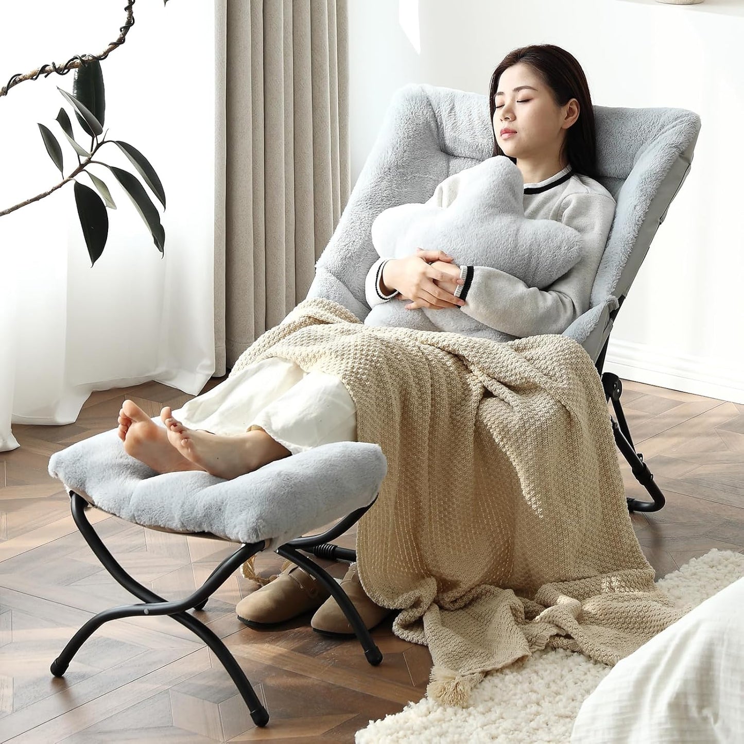 Welnow Comfy Saucer Chair with Ottoman, Oversized Folding Reading Chair for Adults with Throw Pillow Soft Faux Fur Lounge Chair for Bedroom Furry Accent Chair for Living Room, Dorm Rooms, Grey