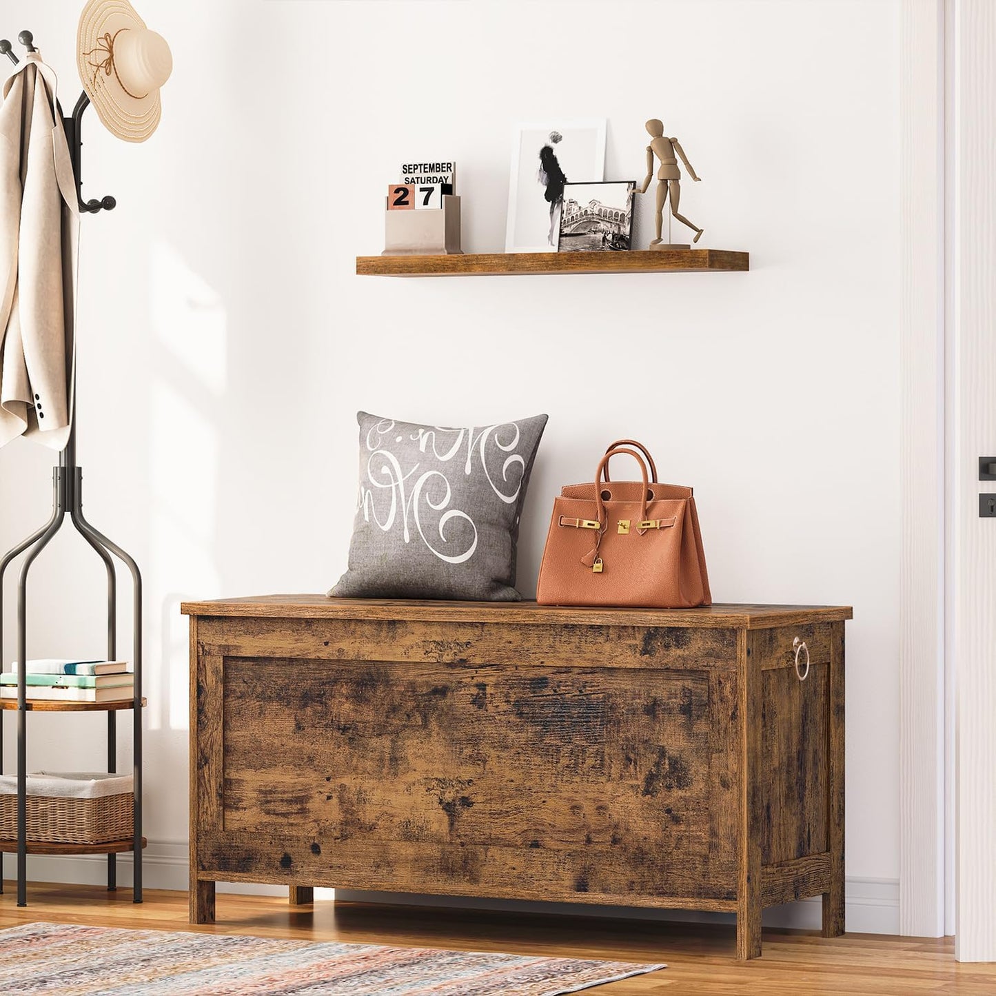 HOOBRO Toy Box, Retro Wooden Look Storage Chest with Safety Hinge, Entryway Storage Bench Supports 220 lb, 39.4 x 15.7 x 18.9 Inches Toy Chest Organizer, Easy Assembly (Rustic Brown) BF100CW01