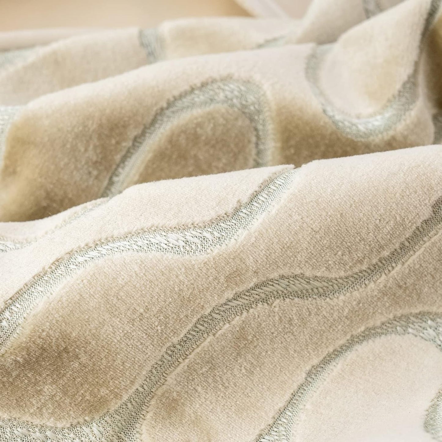 Yangest Beige Square Throw Pillow Cover Wavy Velvet Cushion Cover Modern Zippered Pillowcase for Sofa Couch Bedroom Living Room Chair, 18 x 18 Inch