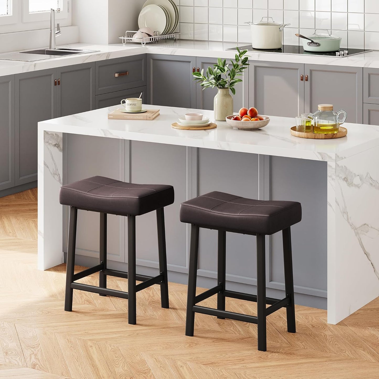 GarveeHome Counter Height Bar Stools Set of 2, 24 Inch Brown Barstools for Kitchen Island Counter, Upholstered Padded Saddle Chairs with Curved Cushion, Easy Assembly