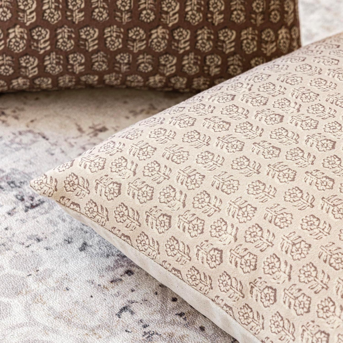 Foindtower Set of 2 Decorative Neutral Floral Print Throw Pillow Covers Vintage Accent Farmhouse Cushion Covers Boho Home Decor for Sofa Couch Chair Bedroom Living Room Outdoor,22×22 Inch,Ivory Beige