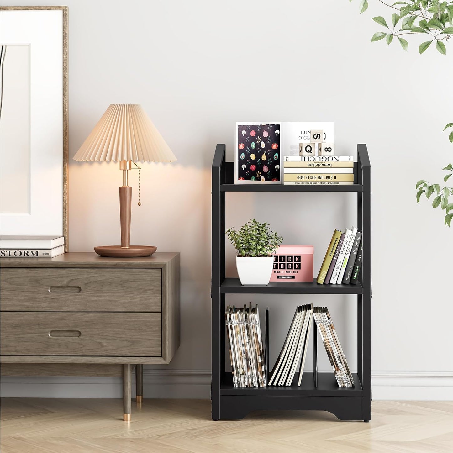 Vagusicc Bookshelf, 3 Tier Industrial Bookcase, Metal Small Bookcase, Rustic Open Book Shelf Storage Organizer for Living Room Bedroom Home Office, Small Bookshelf (Black)