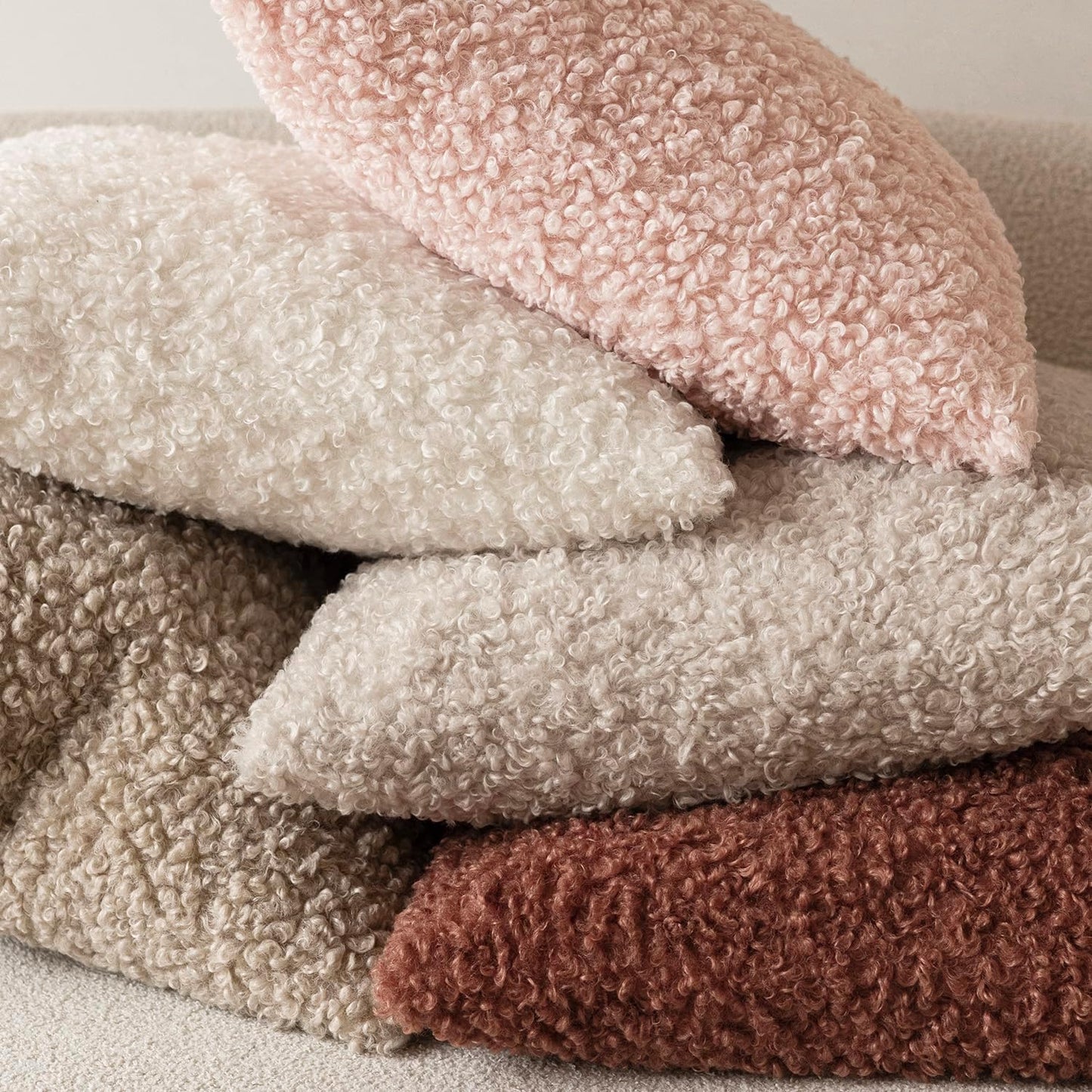 Foindtower 2 Pieces 16x16 Inch Light Pink, Faux Fur Throw Pillow Cover Accent Sherpa Furry Pillow Covers Fuzzy Soft Pillowcases Cozy Sheepskin Decorative Fleece Cushion Case for Bed Couch Living Room