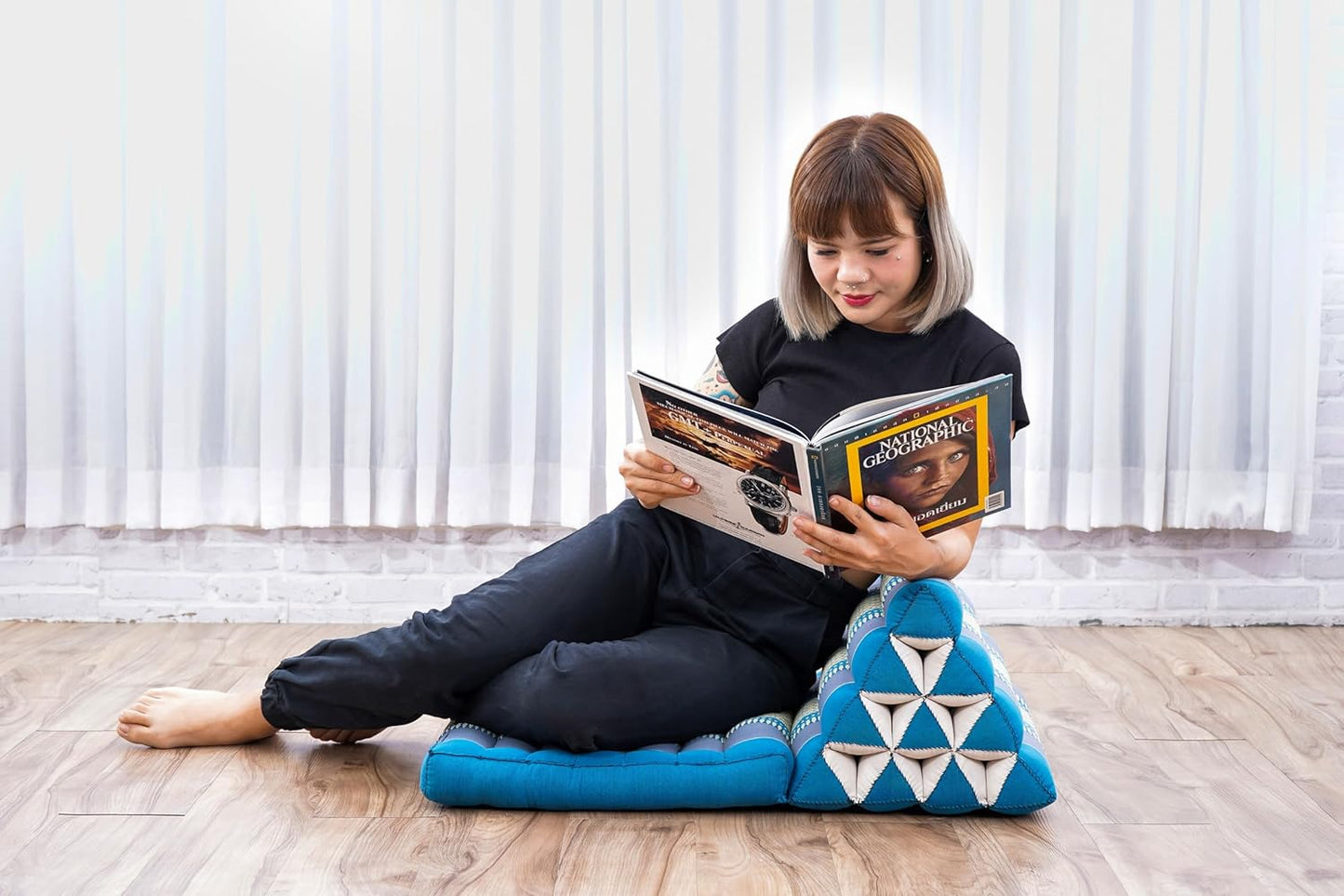 Leewadee 1-Fold Mat with Triangle Cushion – Comfortable TV Pillow, Foldable Mattress with Cushion Made of Kapok, 30 x 20 inches, Light Blue