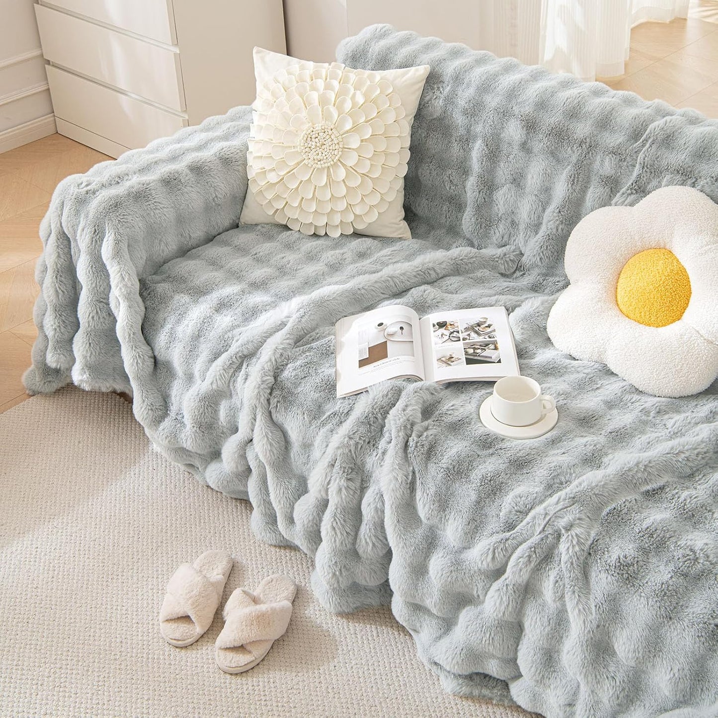 VM VOUGEMARKET Thick Faux Rabbit Fur Couch Cover 1-Piece Non-Slip Warm Soft Cozy Sofa Covers,Fluffy Plush Sofa Slipcover Furniture Protector for Kids,Pets(Grey,71" x 118")