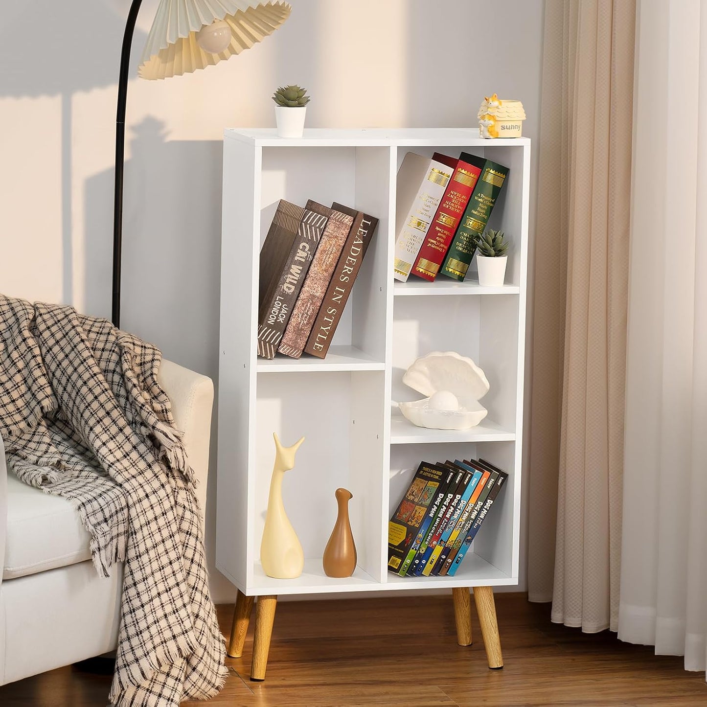 YAHARBO Small White Bookshelf,3 Tier Modern Kids Bookcase with Legs,5 Cube Wooden Bookshelves Storage Shelf,Book Shelves Organizer,Display Bookcases Cabinet for Room Nursery Study