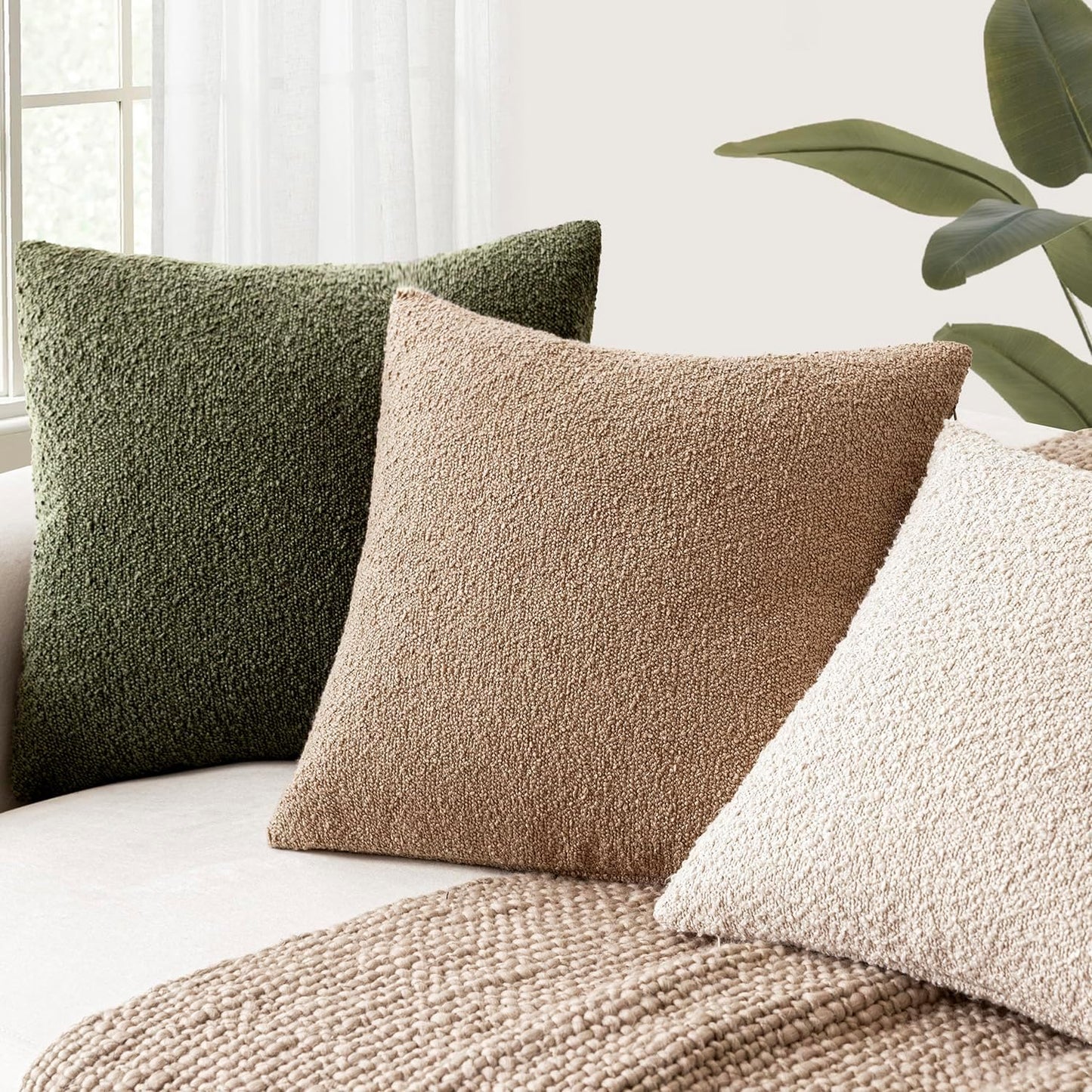 Foindtower Pack of 2 Modern Textured Boucle Throw Pillow Covers Accent Solid Decorative Pillow Cases Cozy Woven Couch Cushion Case for Chair Sofa Bedroom Living Room Home Decor 20x20 Inch Moss Green