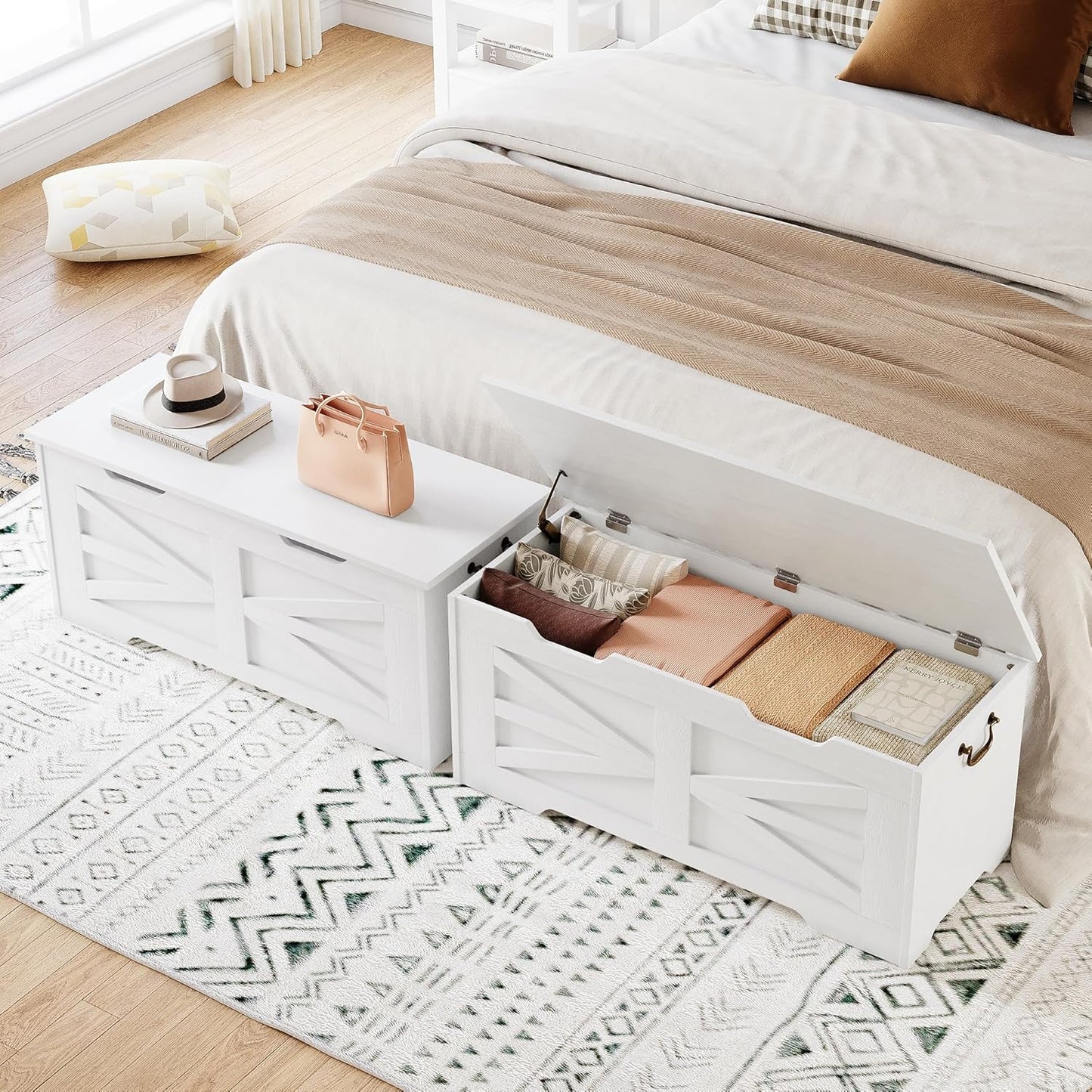 GarveeHome 39.4" Storage Chest, Toy Chest With Lids, Entryway Storage Bench with Safety Hinge, Wooden Storage Trunk, Supports 350 Lb, for Living Room, Bedroom,White