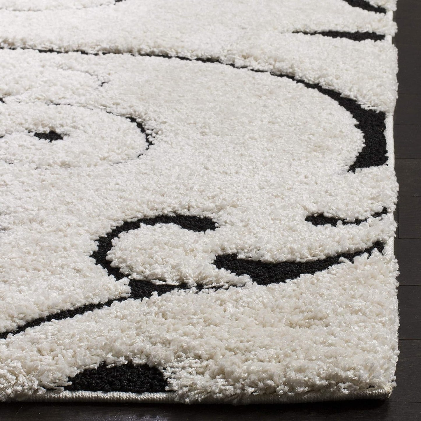 SAFAVIEH Florida Shag Collection Accent Rug - 2'3" x 4', Ivory & Black, Scroll Design, Non-Shedding & Easy Care, 1.2-inch Thick Ideal for High Traffic Areas in Foyer, Living Room, Bedroom (SG455-1290)