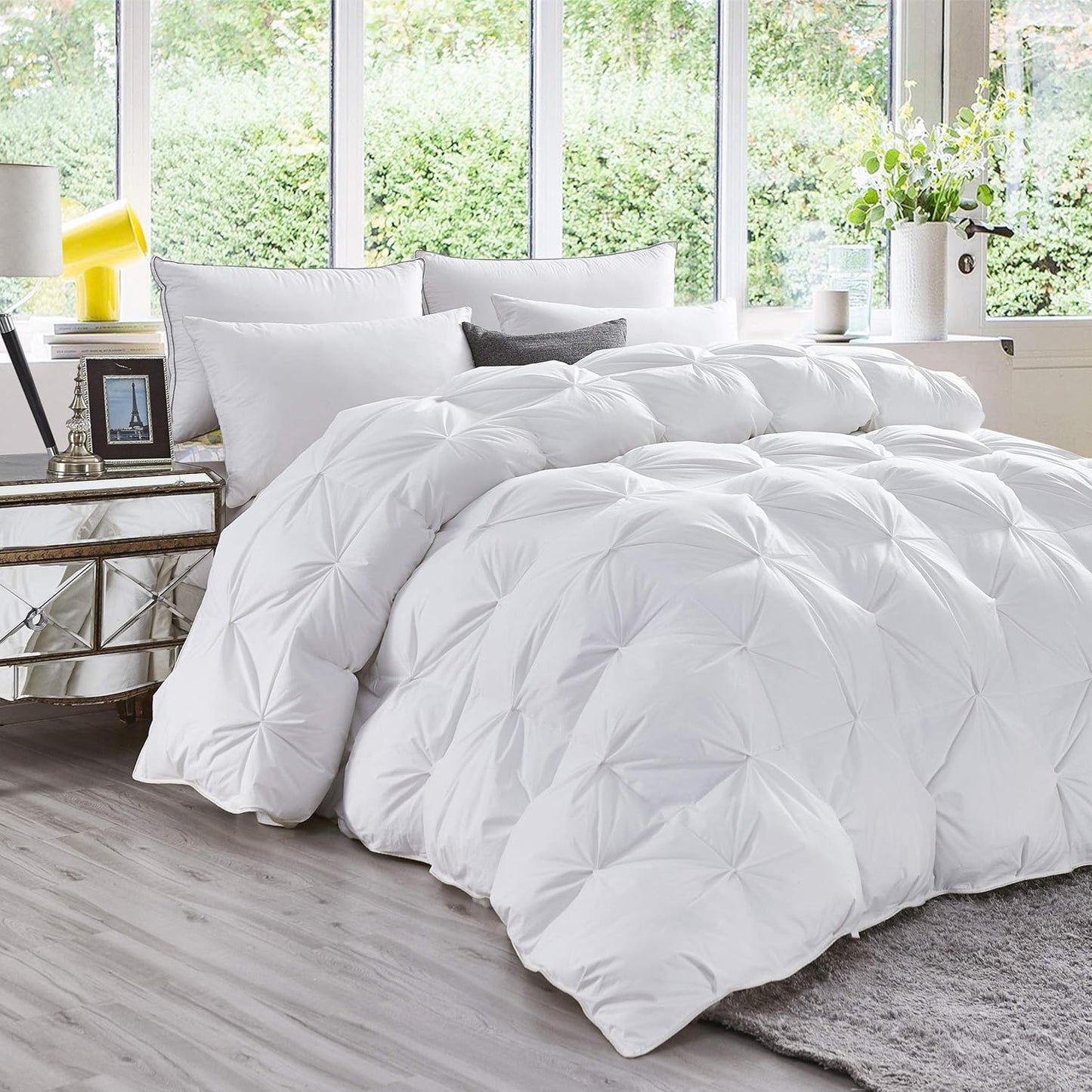 Luxurious All-Season Goose Down Comforter California King (Cal King) Size Duvet Insert, Exquisite Pinch Pleat Design, 1200 Thread Count 100% Egyptian Cotton, 75 oz Fill Weight, White