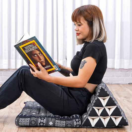 Leewadee 1-Fold Mat with Triangle Cushion – Comfortable TV Pillow, Foldable Mattress with Cushion Made of Kapok, 30 x 20 inches, Black