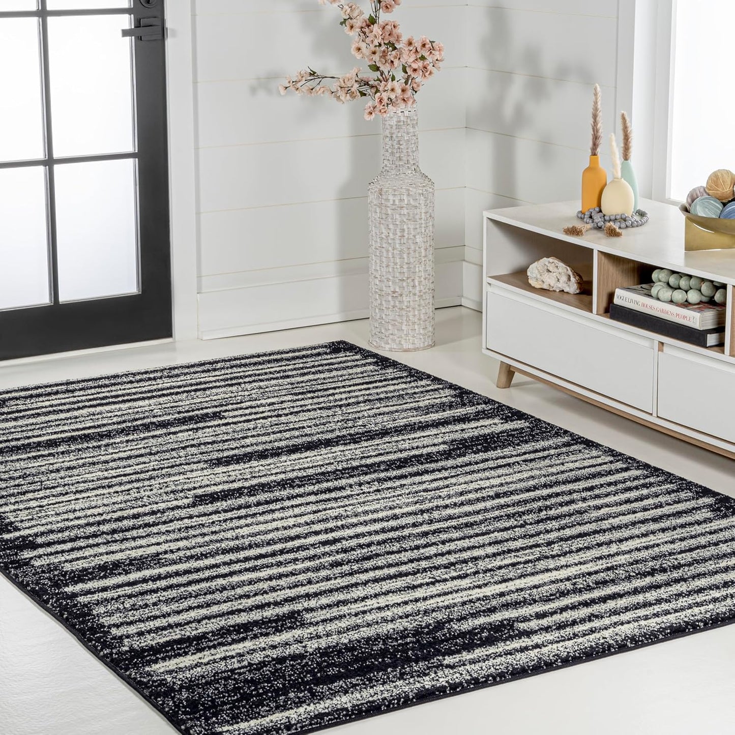 JONATHAN Y Khalil Modern Berber Stripe Black/Cream Indoor Area Rug, 4x6, Contemporary, Bohemian, Easy-Cleaning for Living Room, Bedroom, Kitchen, Pet Friendly, Non-Shedding (MOH207F-4)