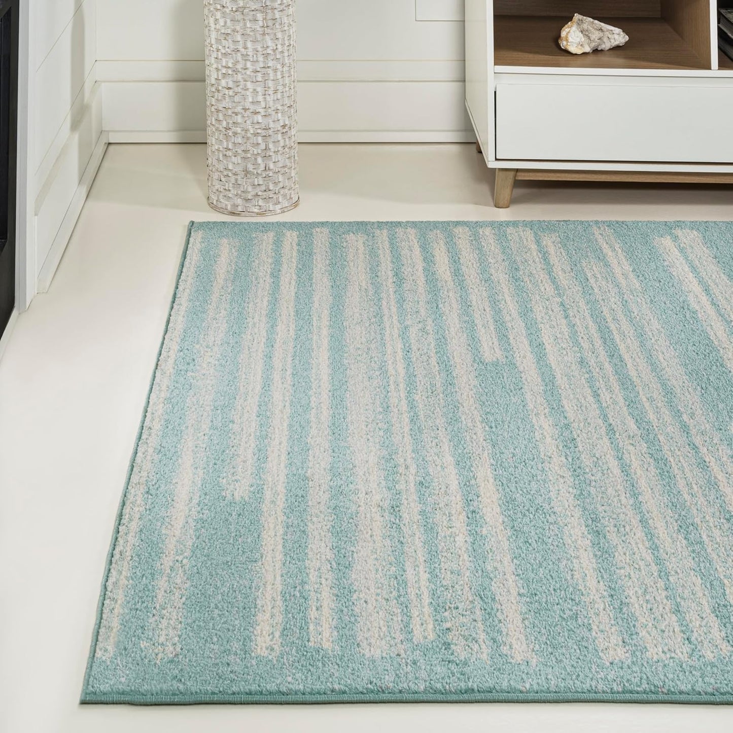 JONATHAN Y Khalil Modern Berber Stripe Turquoise/Cream Indoor Area Rug, 3x5, Contemporary, Bohemian, Easy-Cleaning for Living Room, Bedroom, Kitchen, Pet Friendly, Non-Shedding (MOH207D-3)