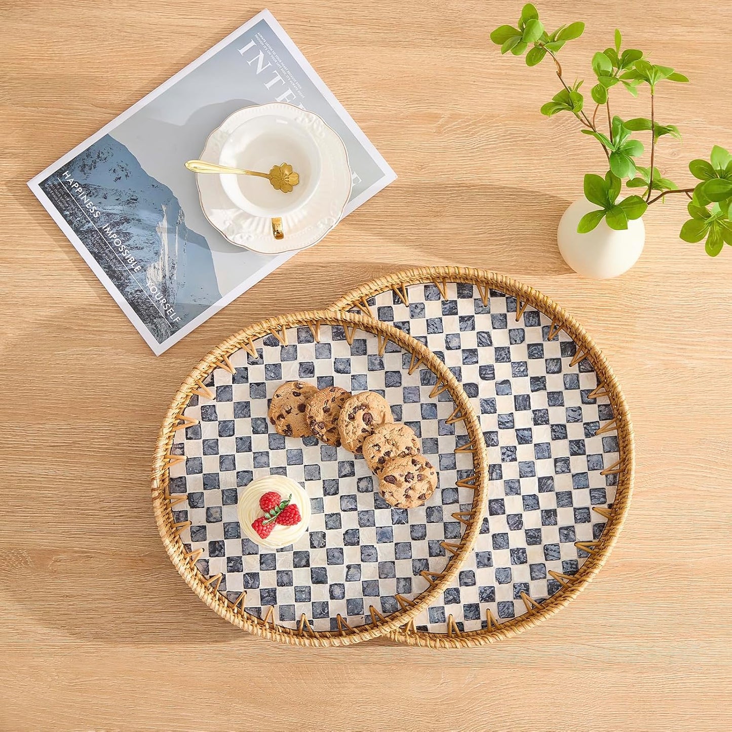 Round Rattan Tray with Mother of Pearl Inlay, Rattan Serving Tray with Wooden Base, Decorative Wicker Basket for Table Decor, Storage and Display of Coffee Bread Food Fruit (Checkerboard 13.5")