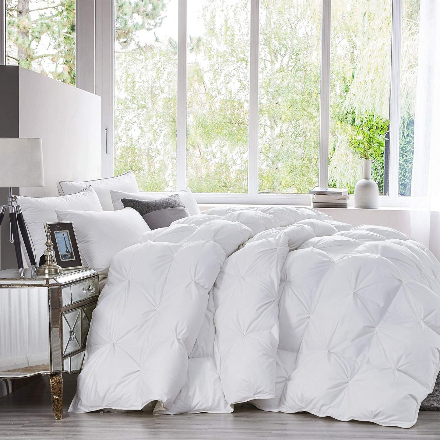 Luxurious All-Season Goose Down Feather Fiber Comforter Oversize Queen Duvet Insert (98x98), Exquisite Pinch Pleat Design- White, Premium Baffle Box, 100% Egyptian Cotton Cover, 70 oz. Fill Weight