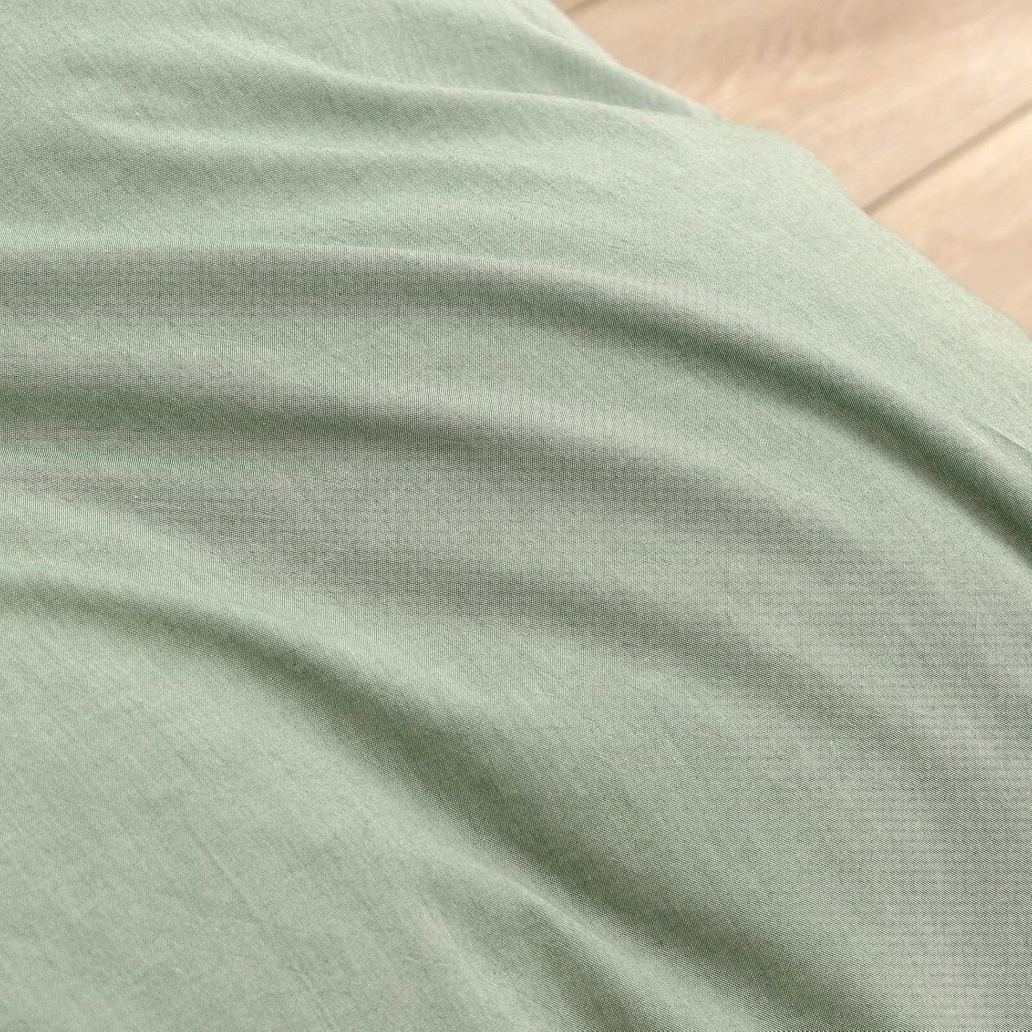 BESTOUCH Duvet Cover Set 100% Washed Cotton Linen Feel Super Soft Comfortable Chic Lightweight 3 PCs Home Bedding Set Solid Green Oversized Full