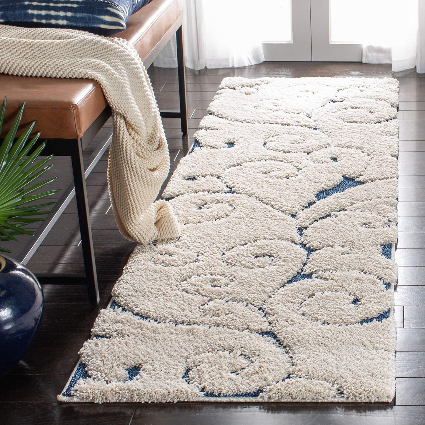 SAFAVIEH Florida Shag Collection Accent Rug - 2'3" x 5', Cream & Blue, Scroll Design, Non-Shedding & Easy Care, 1.2-inch Thick Ideal for High Traffic Areas in Foyer, Living Room, Bedroom (SG455-1165)