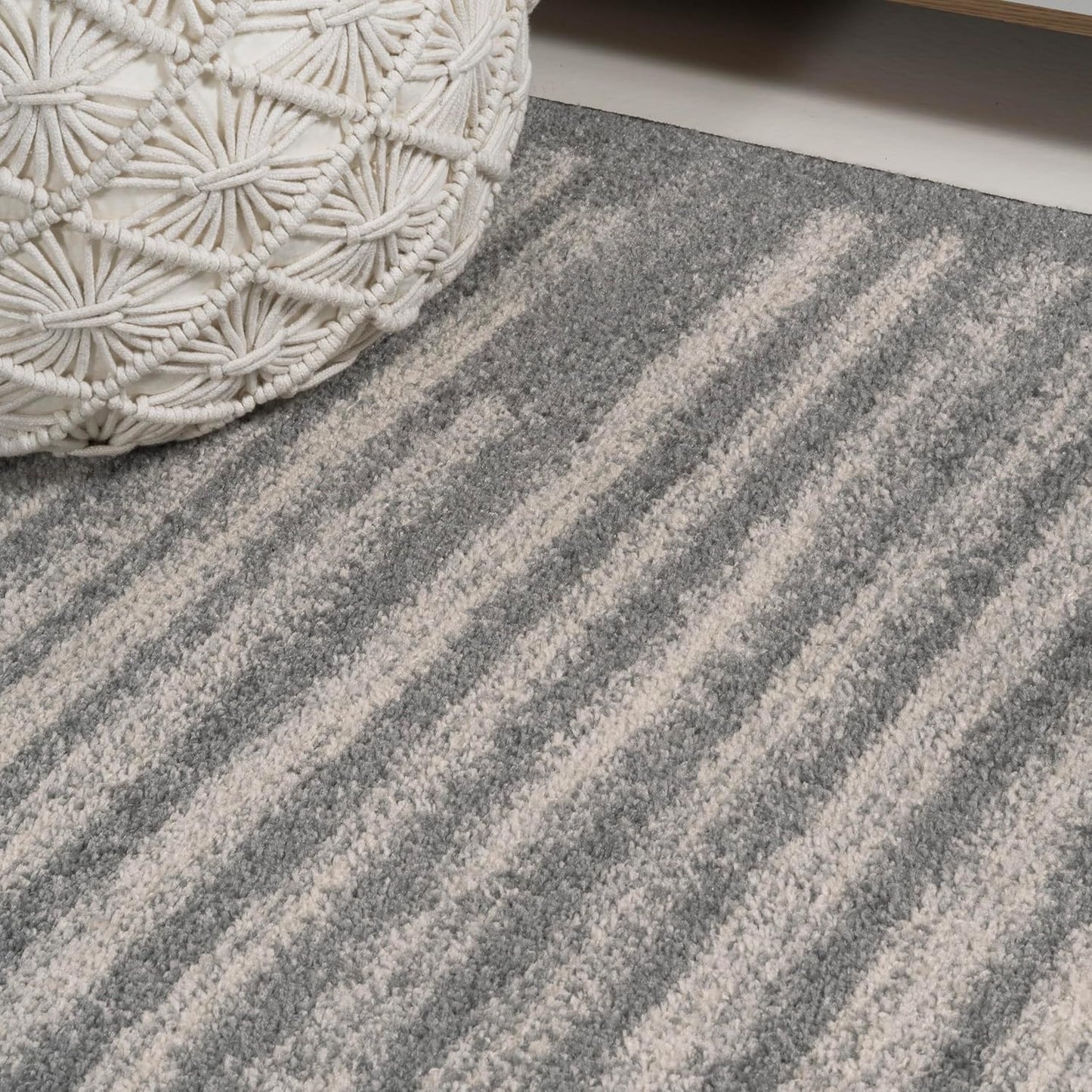 JONATHAN Y Khalil Modern Berber Stripe Gray/Cream Indoor Area Rug, 3x5, Contemporary, Bohemian, Easy-Cleaning for Living Room, Bedroom, Kitchen, Pet Friendly, Non-Shedding (MOH207G-3)