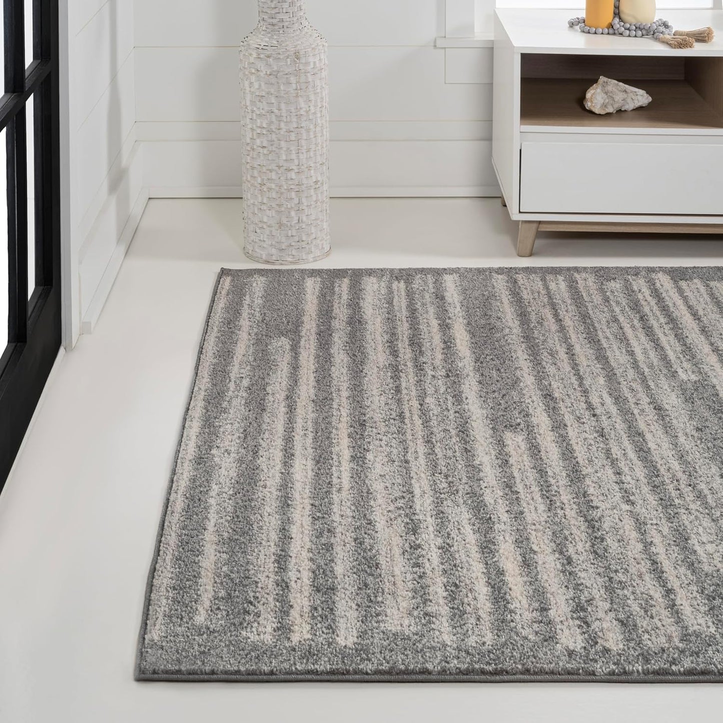 JONATHAN Y Khalil Modern Berber Stripe Gray/Cream Indoor Area Rug, 5x8, Contemporary, Bohemian, Easy-Cleaning for Living Room, Bedroom, Kitchen, Pet Friendly, Non-Shedding (MOH207G-5)