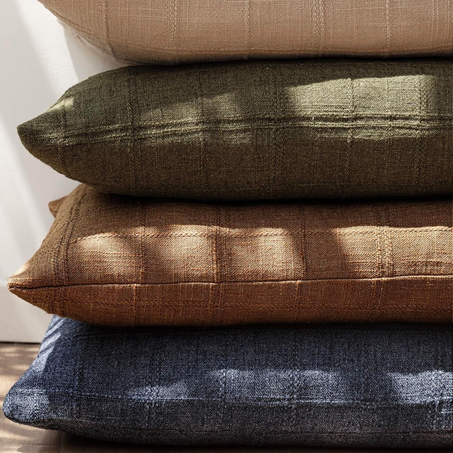 Foindtower Set of 2 Decorative Linen Check Throw Pillow Covers Neutral Farmhouse Vintage Cushion Covers Modern Boho Home Decor for Sofa Chair Couch Bedroom Living Room Outdoor,20×20 Inch,Navy Blue