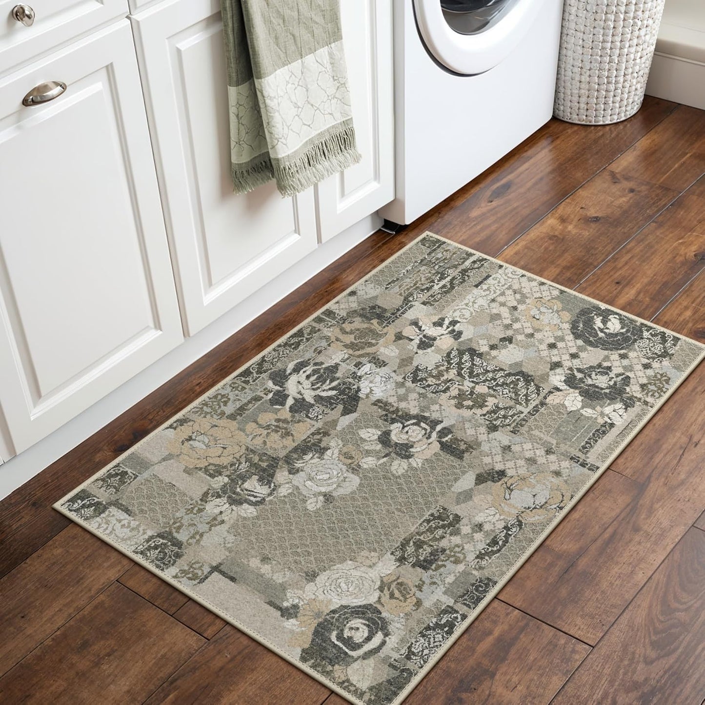 GENIMO Area Rug 2x3 Doormat, Machine Washable Low Pile Rugs, Small Floral Patchwork Retro Chenille Entryway Mat for Entrance, Hallway, Kitchen and Corridor, Taupe Gray
