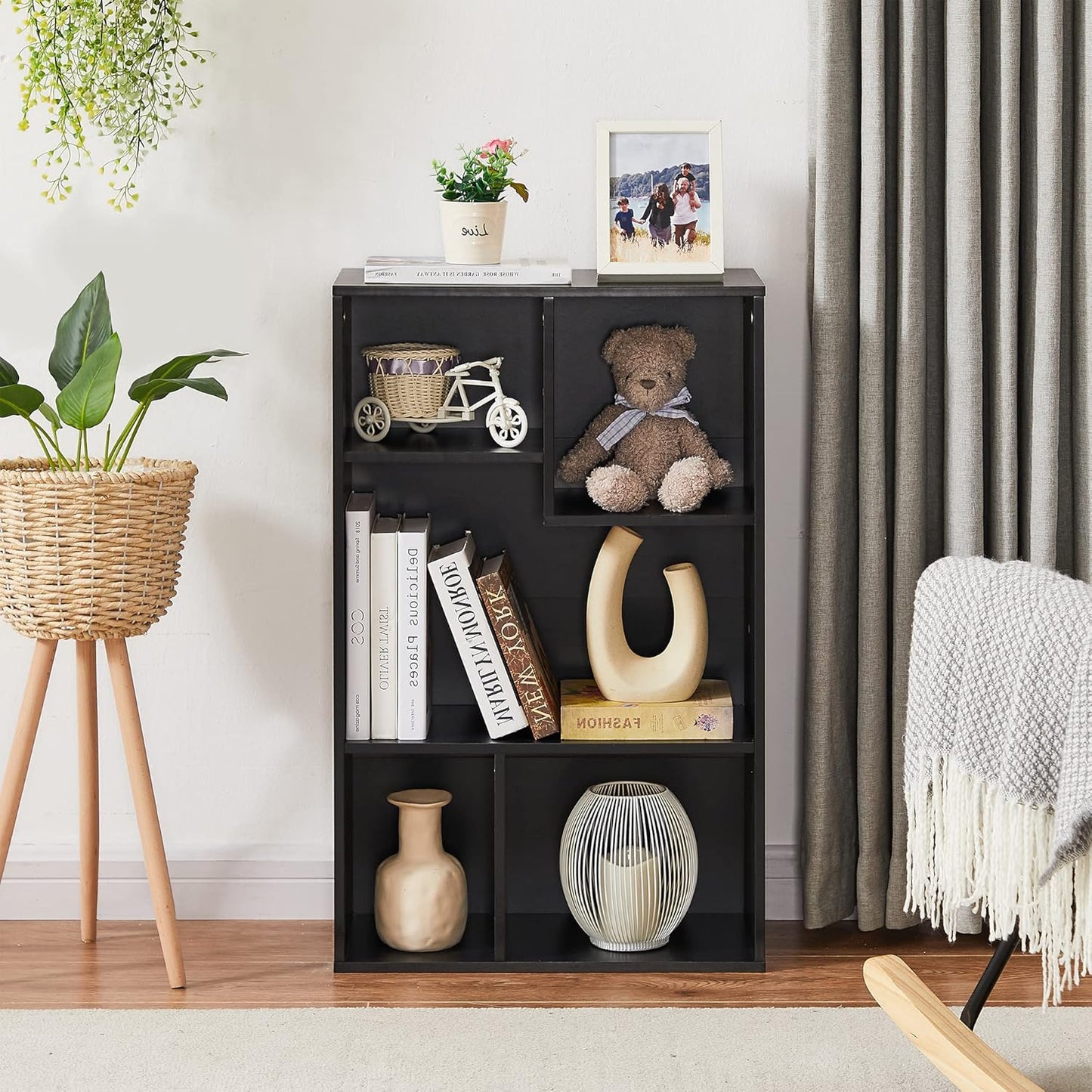 VECELO 31 Inch High Modern Kids Bookcase, 3-Tier Wide Bookshelves, 5 Cube Storage Organizer with Anti-tip Kit, Different Height Open Storage Fits Tallest Hardcovers, Easy to Install,Black