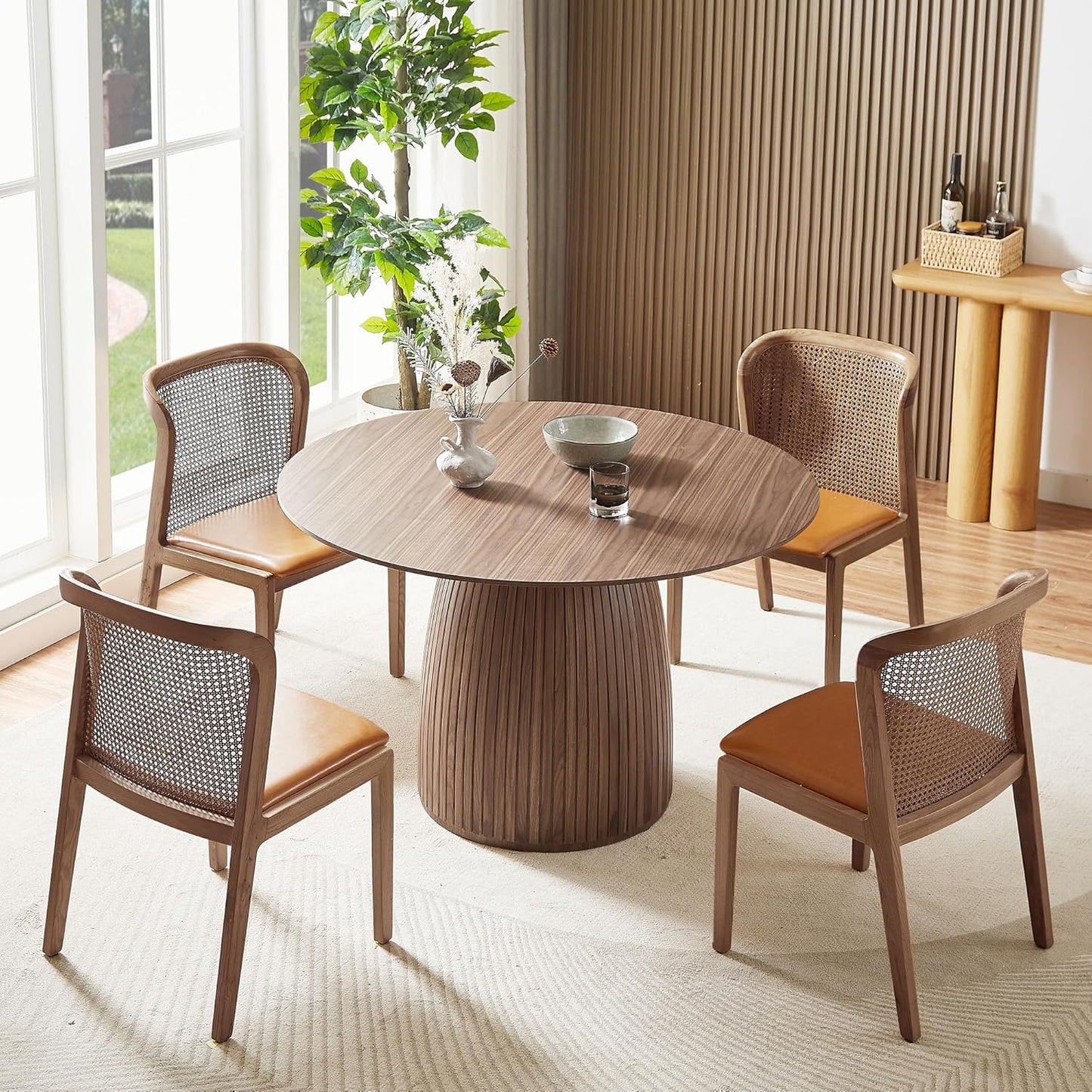 Wooden Kitchen Round Dining Table for 4-6, Round Kitchen Table with Circular Tabletop with Wood Pedestal Base, Rustic Farmhouse Furniture