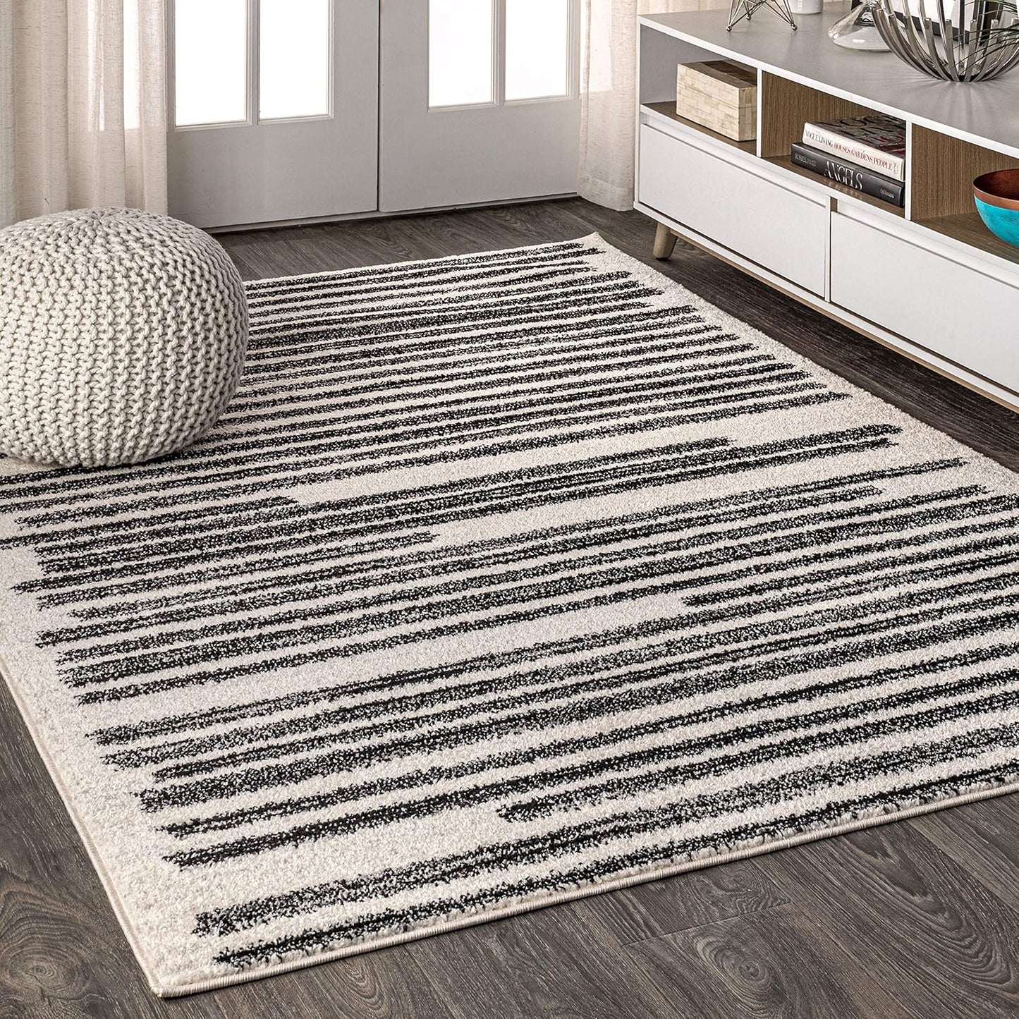 JONATHAN Y Khalil Modern Berber Stripe Cream/Black Indoor Area Rug, 4x6, Contemporary, Bohemian, Easy-Cleaning for Living Room, Bedroom, Kitchen, Pet Friendly, Non-Shedding (MOH207A-4)