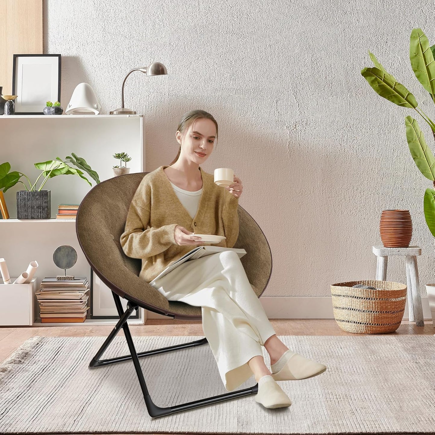 Saucer Chair, XL Foldable Lounge Chair for Bedroom/Dorm, Plush Comfy Seat with Non-Slip Base for Teens & Adults, Faux Fur Accent Chair, Brown