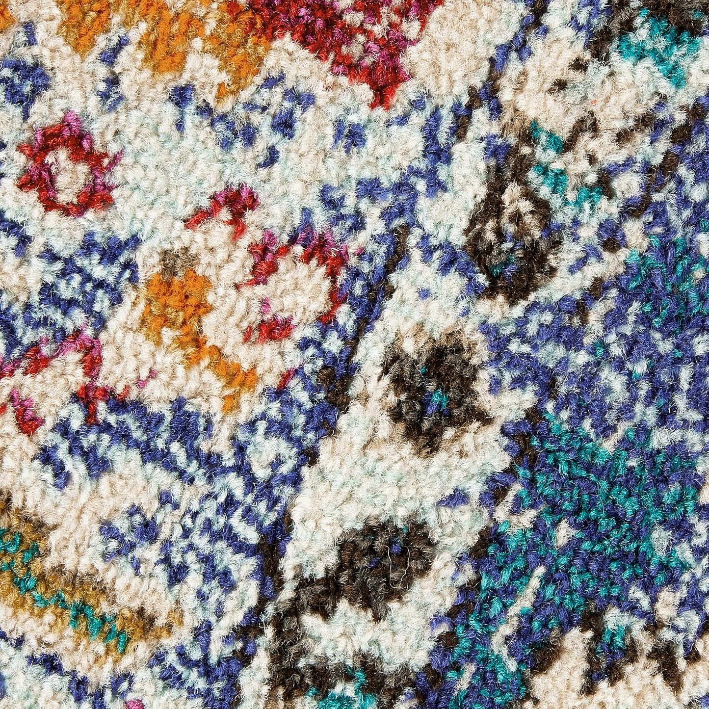 SAFAVIEH Monaco Collection Area Rug - 5' Round, Navy & Light Blue, Boho Chic Medallion Distressed Design, Non-Shedding & Easy Care, Ideal for High Traffic Areas in Living Room, Bedroom (MNC243N)